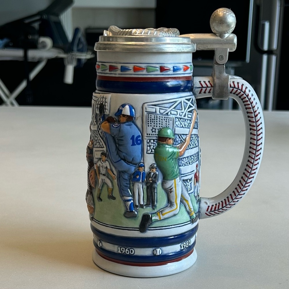 Vintage  Avon 1985 Great American  Baseball Beer Stein